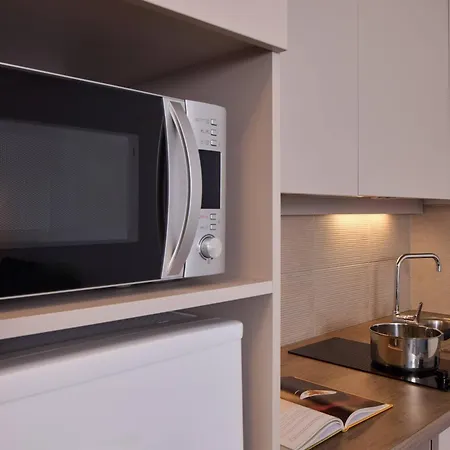 Quality Orly Aparthotel 3*